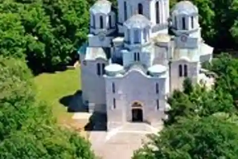 Tour privato - Belgrado - Oplenac e Monte Avala