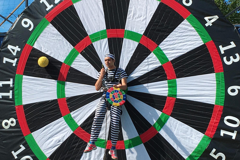 Bratislava: esperienza di footdarts con istruttoreBratislava: Prova il footdarts con un istruttore