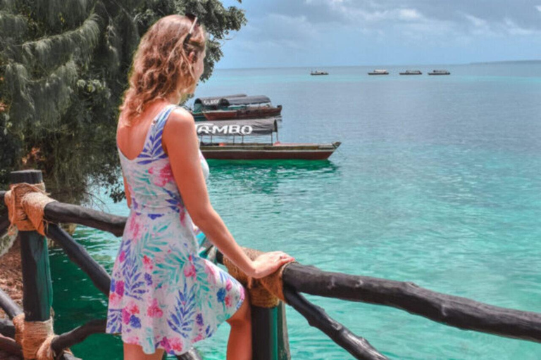 Zanzibar: Prison Island & Stone Town Half-Day Tour Hotel Transfers included ( prison fees 12 USD Pp excluded)