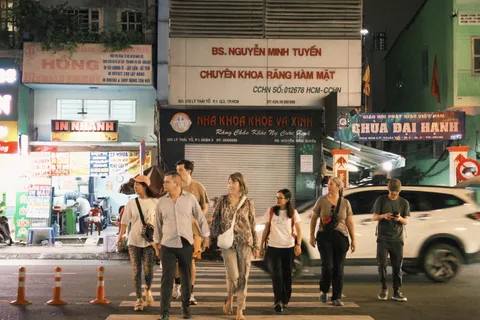 Saigon: Street Food Tour and The Local Life