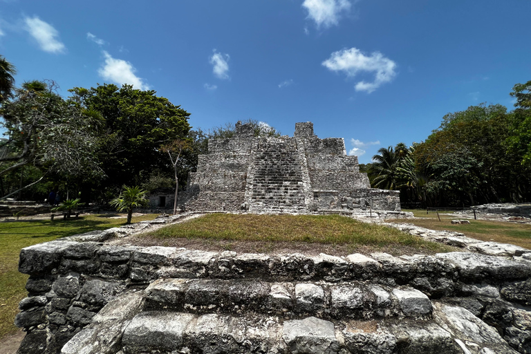 Cancun 3 in 1 Snorkeling, Parasailing, with Meco Ruins FreeTotal Pass Activities in Cancun