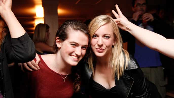 budapest 2hour party cruise including welcome drink