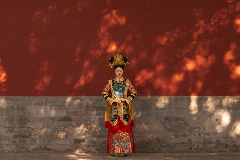 Beijing: Chinese Qing Dynasty Costume Travel Photography