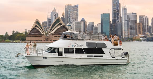 Sydney: Golden Glow Sunset Harbour Cruise with 1 Drink
