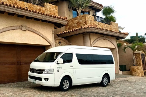 Los Cabos Flughafen: Gruppentransport nach La PazLos Cabos Flughafen: Gruppentransport nach Todos Santos