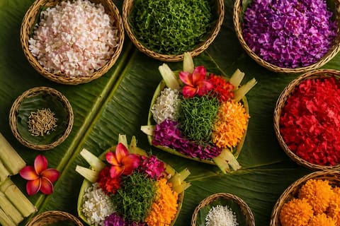Nusa Lembongan: Canang Sari Workshop