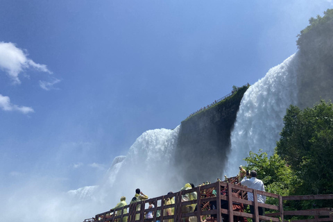 Niagara Falls: VIP Maid of the Mist & Cave of the Winds Tour