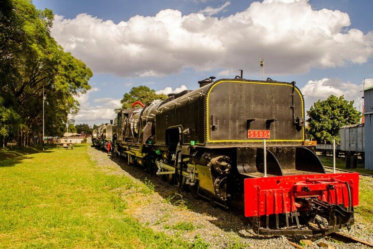 Nairobi: Railway Museum Guided Tour with Backstage Access
