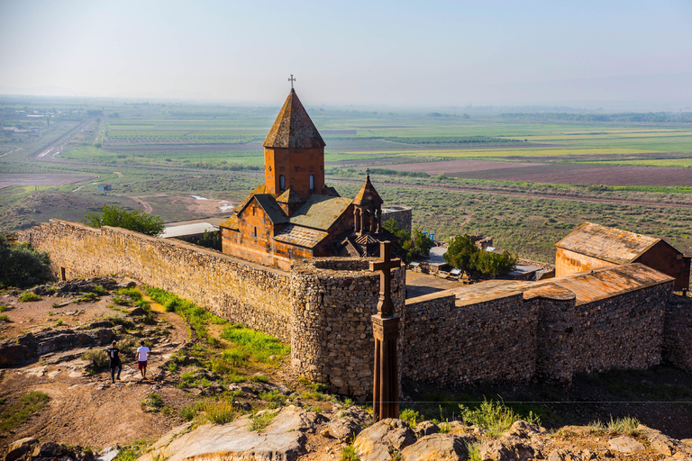 Private tour: Khor Virap & Armenian Costume Photoshoot Private tour without guide