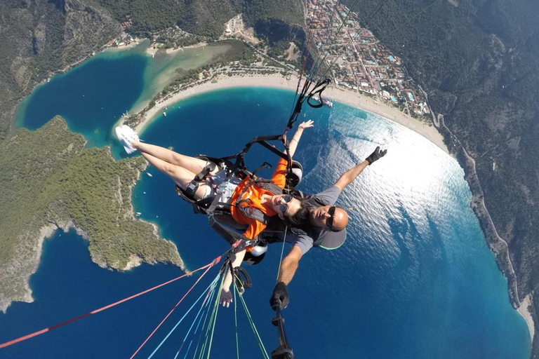 Fethiye/Oludeniz: Tandem Paragliding Flight w/Hotel Pickup Tandem Paragliding without Hotel Transfer