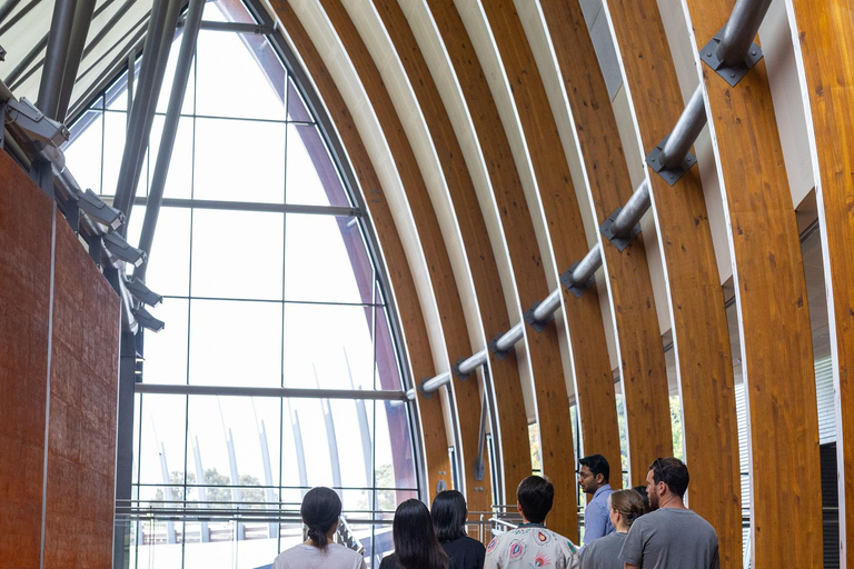 Adelaide: Hosted Tour & Tasting