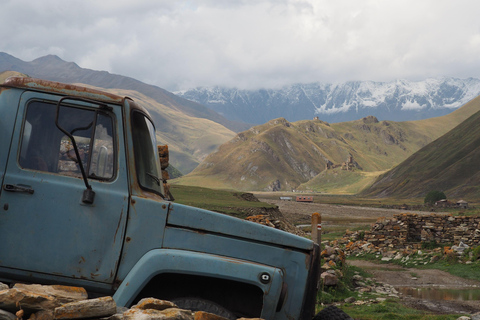 Tbilisi: Kazbegi, Gudauri & Truso Valley 4x4 Adventure
