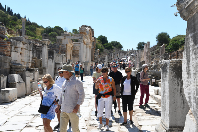 Kusadasi: Ephesus Private Tour with Turkish Bath Experience