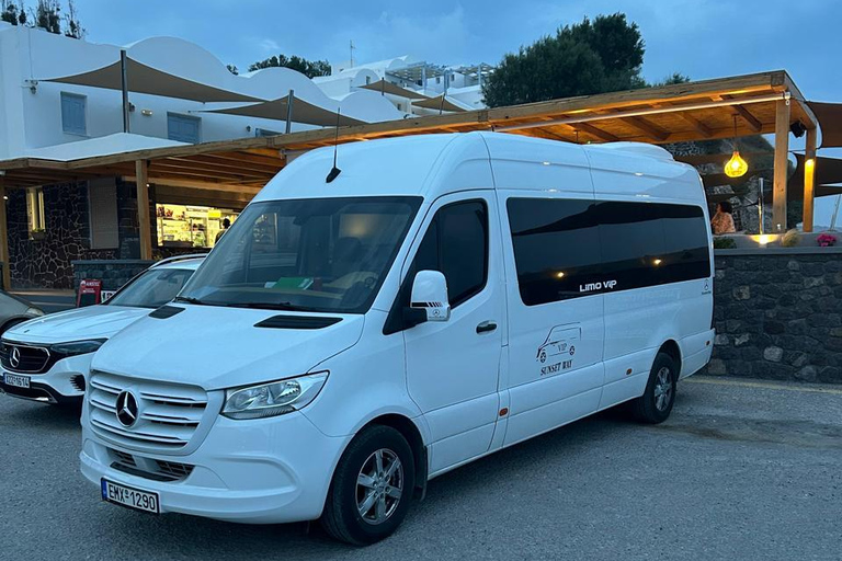 Santorini: Private Tour with Local Guide and Transportation Santorini: Guided Tour with Transportation & Local Guide 3h