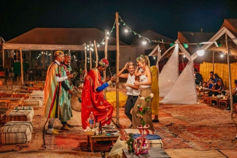 Marrakech: Agafay Desert Sunnet dinner with show