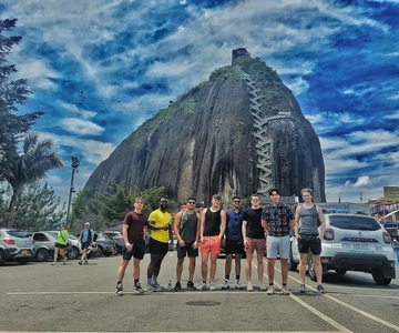 From Medellin: Guatape El Peñol with boat + gastronomic tour