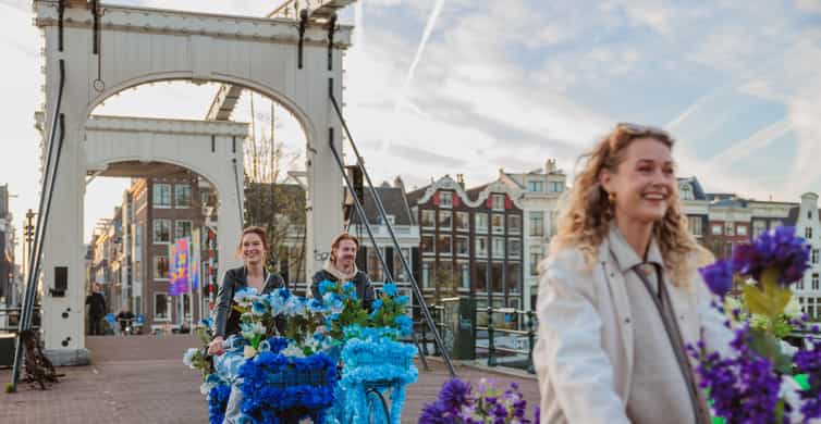 Amsterdam: City Centre, Guided Bike Tour on Flower Bikes photo 4