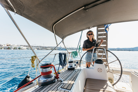 Milos: Kleftiko Cruise with Meal, Drinks and Photos at Sykia