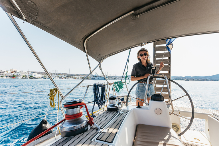 Milos: Kleftiko Cruise with Meal, Drinks and Photos at Sykia