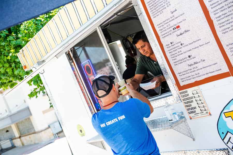 Austin: Street-Art- und Streetfood-Tour (mit Verkostungen!). Foto: GetYourGuide Austin: Street-Art- und Streetfood-Tour (mit Verkostungen!). Foto: GetYourGuide