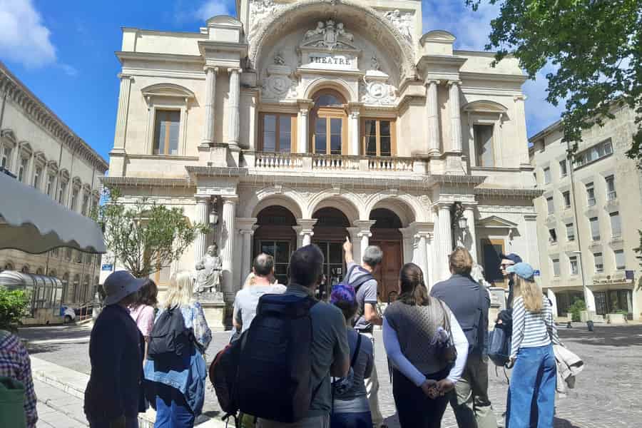 Avignon: Rundgang zu den Top-Sehenswürdigkeiten und geheimen Highlights. Foto: GetYourGuide Avignon: Rundgang zu den Top-Sehenswürdigkeiten und geheimen Highlights. Foto: GetYourGuide