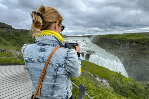 Golden Circle In Spanish - Small Group Tour from Reykjavik