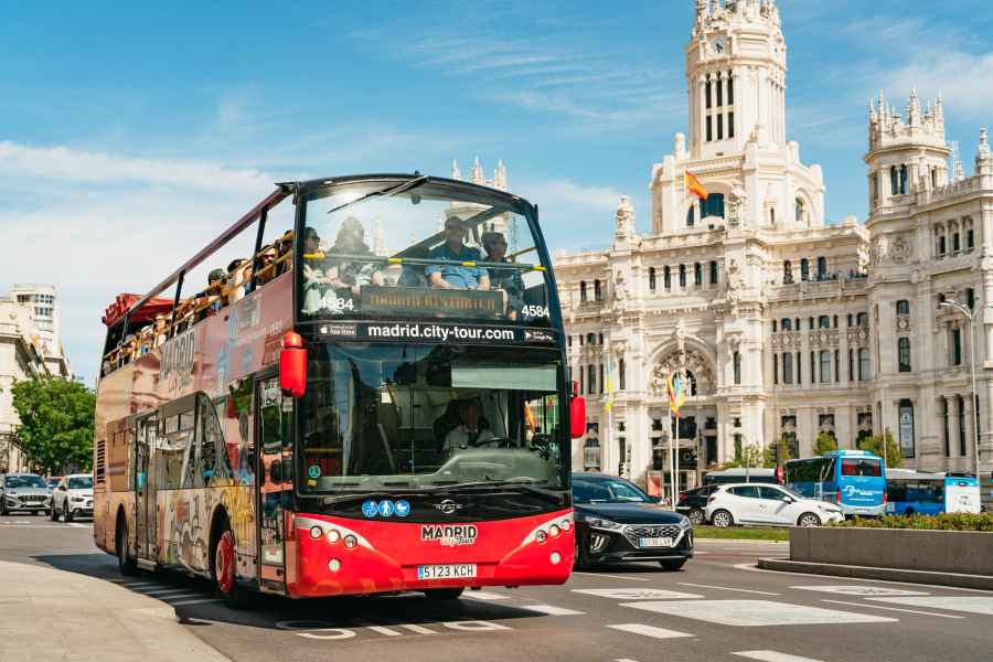 Madrid: 24 oder 48 Stunden Hop-On/Hop-Off-Bustour Sightseeing-Bustour