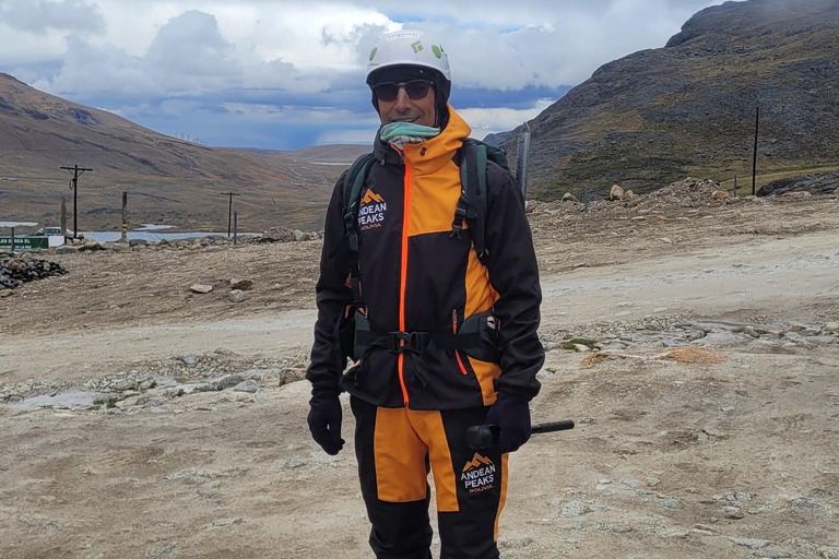 Bolivia, climbing tour to Illimani mountain 6,438 m in 3 days/2 nights Private tour available