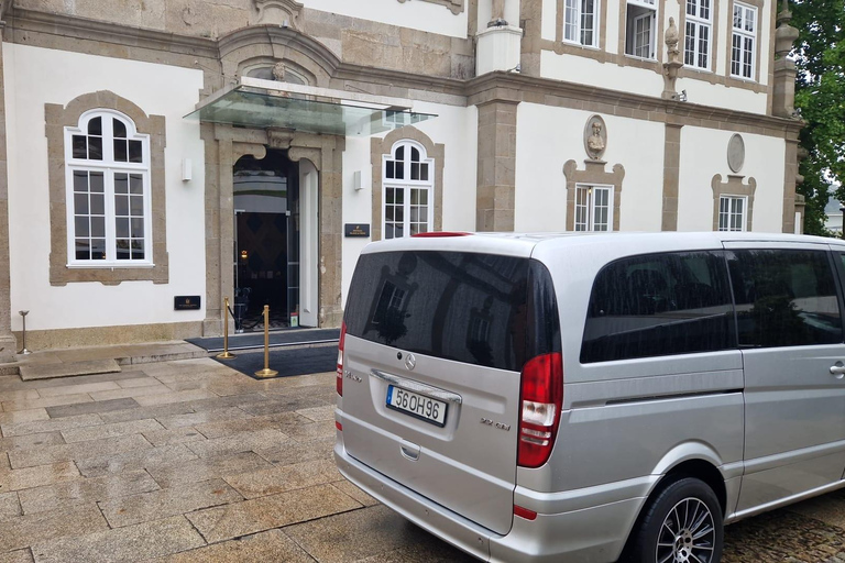 Porto: Private transfer from/to Lisbon PRIVATE TRANSFER