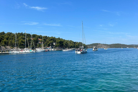 Blue lagoon with a speed boat water and towels included Blue lagoon with a speed boat, water & wine