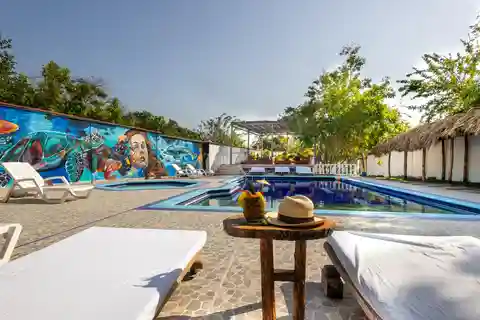 Tierra bomba:Passeio de um dia num Marazao com piscina em Punta arena