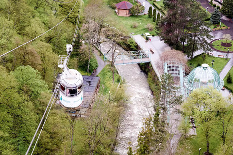 Au départ de Tbilissi : visite de Borjomi, Vardzia et du château de Rabati (journée)