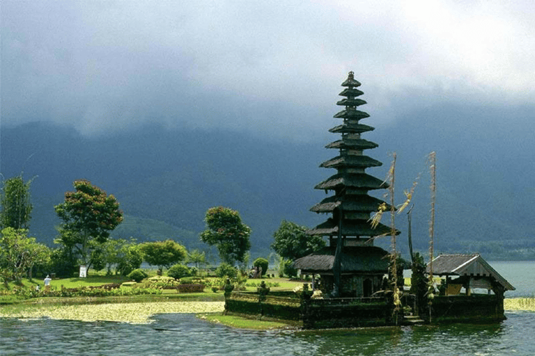 Bali: visite privée de la plage de Lovina et de la montagne Bedugul