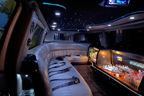 Vancouver: Private Instagram Photo Tour in a SUV Limousine