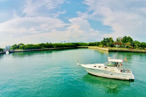 Location privée d'un yacht de 34 pieds à l'île de Lazare