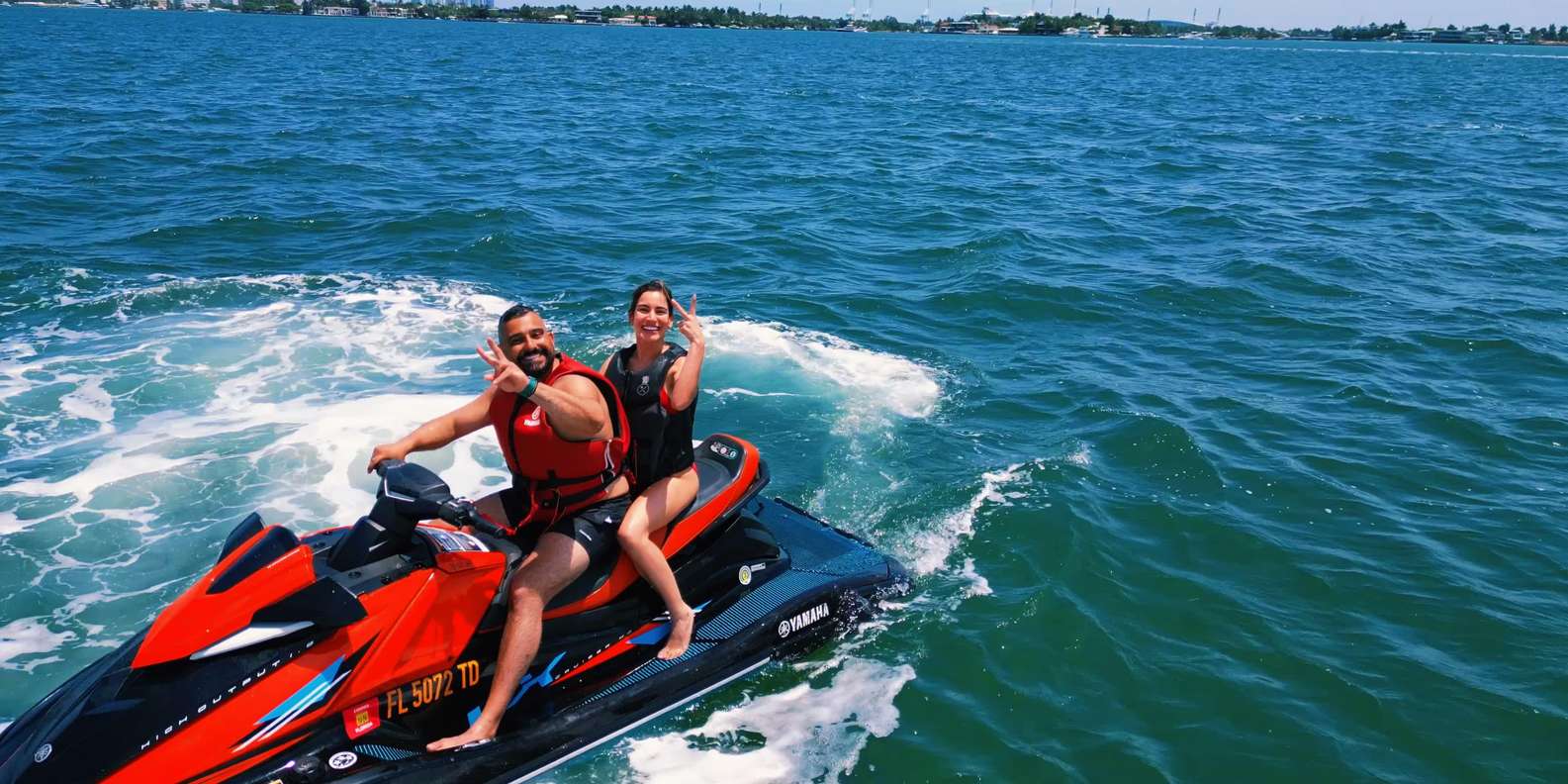 Ride the Waves : Jet Boat tours, Jet Skis, Pictures & Drinks