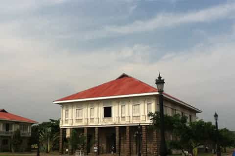 Las Casas Filipinas de Acuzar Tour