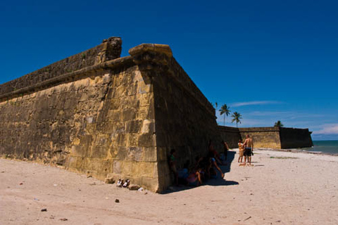 Colonial North Coast beaches - Full-Day TourGroup Tour in Spanish and Portuguese