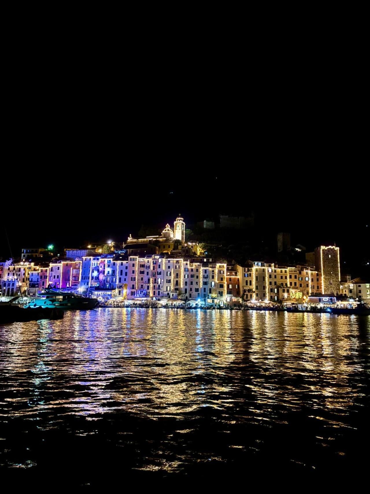 Bocca di Magra: Abendliche Bootstour nach Portovenere und Lerici