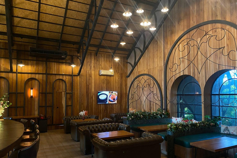 Pattaya: Private City Tour with Temples & Cafés