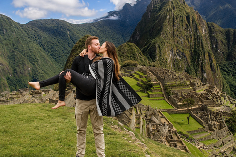 Cusco: Machu Picchu 360° Scenic Train Experience