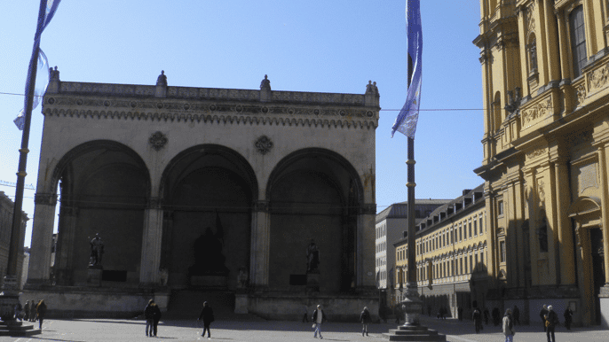 munich guided walking tour birthplace of the third reich