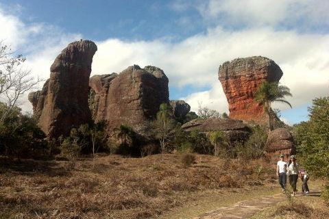 Von Curitiba aus: Vila Velha State Park Ganztägige Gruppentour