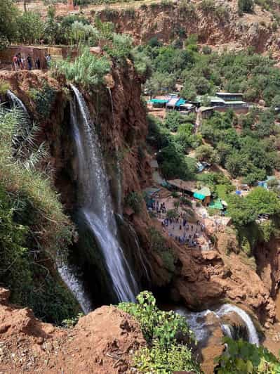 Depuis Marrakech : Excursion d'une journée aux cascades d'Ouzoud avec guide de région - cascade