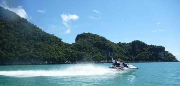 Tour di 4 ore in moto d'acqua Dayang Bunting 8 Islands, Langkawi