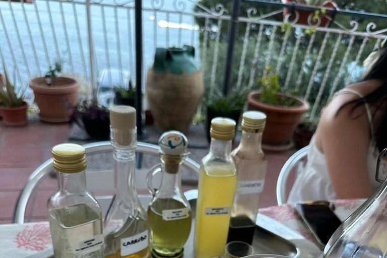 AMALFI FLAVORS EXPERIENCE: COOKING CLASS & VINEYARD TOUR