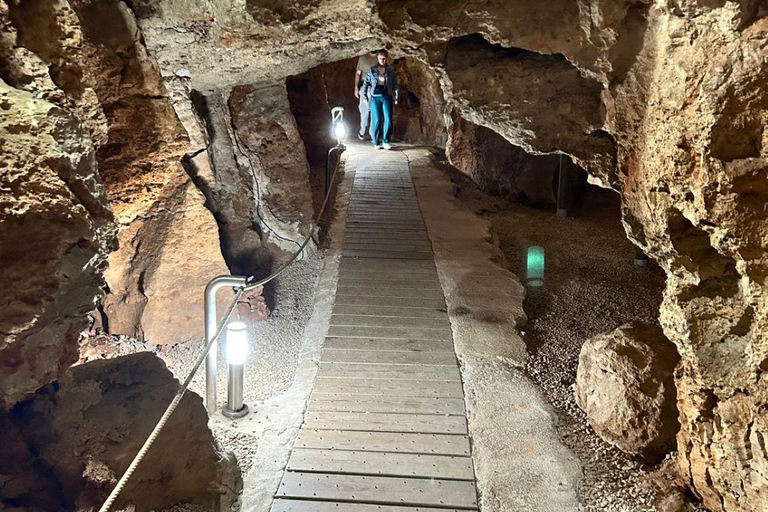 From Albir, Benidorm & Calpe: Jalon & Caves of Skulls Tour From Calpe with Meeting Point at Suitopia