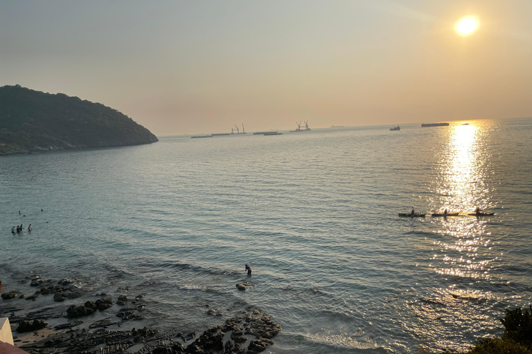 Pattaya: Koh Si Chang Highlights Day Tour with Hotel Pickup
