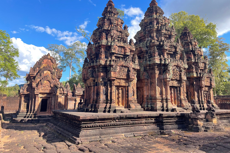 Countryside & Banteay Srei temple Cycling Tour 45km Small Share Group