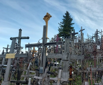 From (Riga) Jelgava train station: hill of crosses, Rundale